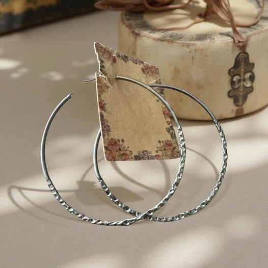 LARGE HAMMERED SILVER HOOPS