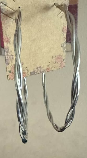 LARGE SILVER TWISTED HOOPS