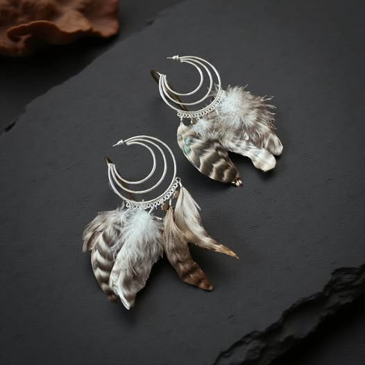 HOOP/FEATHER EARRINGS