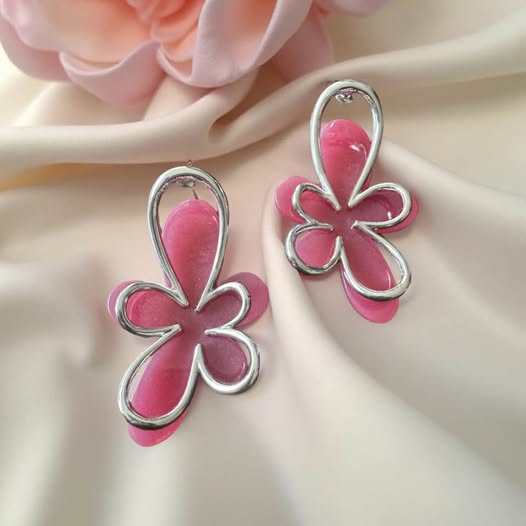 FUNKY ACRYLIC AND SILVER FLOWER EARRINGS