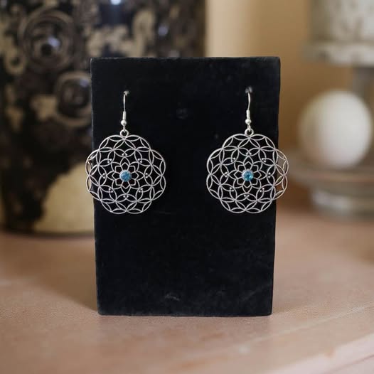 SILVER FLOWER EARRINGS