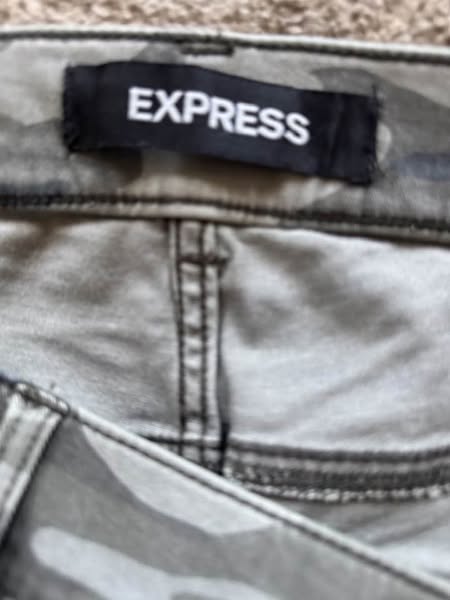 ARMY CAMOUFLAGE PANTS SIZE 6