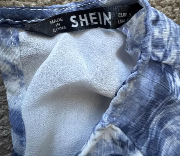 SKY BLUE AND WHITE TIE DYE CROP TOP SIZE S