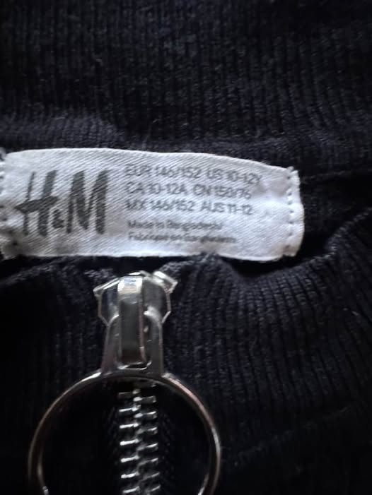 BLACK CROP SWEATER SIZE S