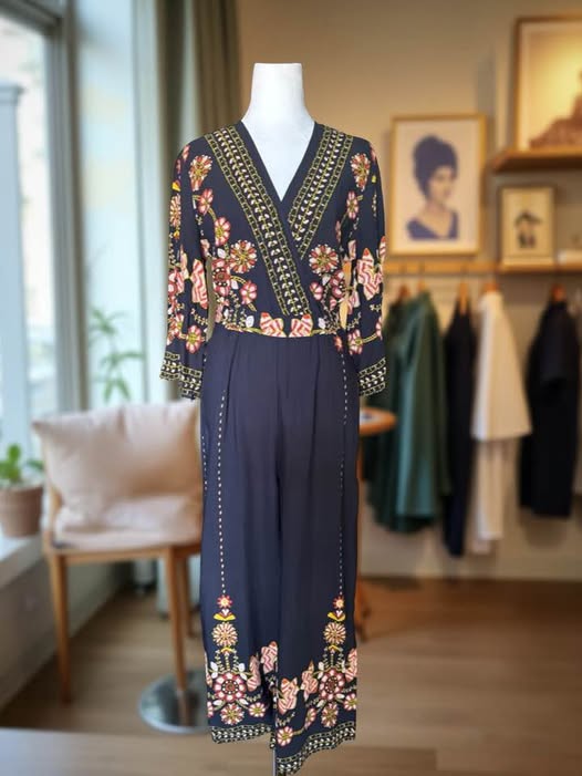 FLORAL ROMPER SIZE M