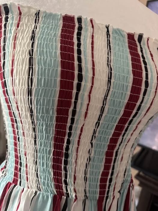 STRAPLESS COLORFUL PINSTRIPE ROMPER SIZE M