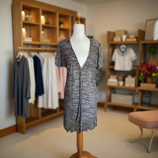 MULTI GREY SHORT SLEEVE CARDIGAN SIZE M