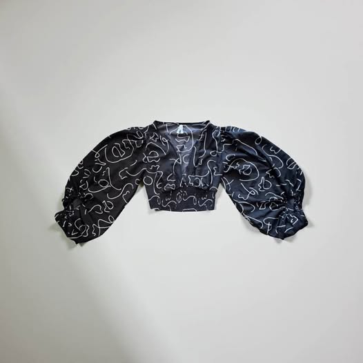 SWIRL BLACK TOP SIZE M