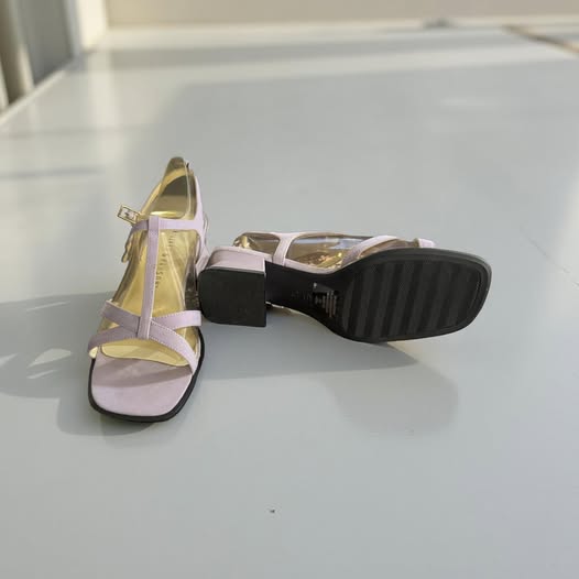 HILLARD & HANSON SANDALS SIZE 6.5