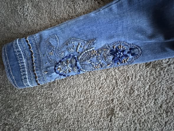EMBROIDERED JEAN JACKET SIZE S