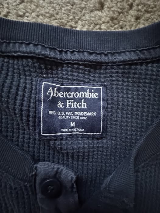 MEN'S ABERCROMBIE & FITCH BLACK THERMAL SIZE M