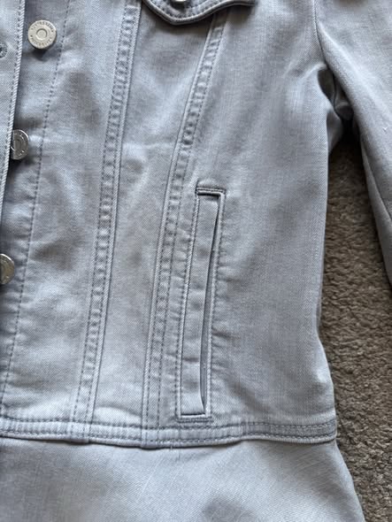 JEAN RUFFLE JACKET SIZE 4