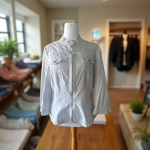 WOMEN'S JACKET SIZE 4