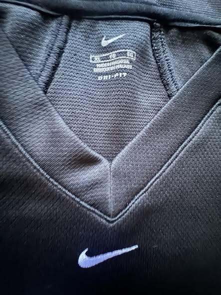 MEN'S NIKE SHIRT SIZE XL