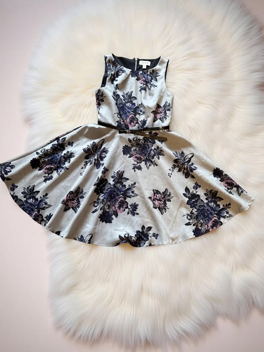 ELLE FLORAL DRESS SIZE 6