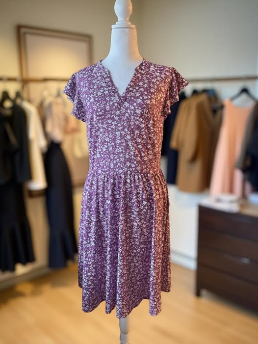 YATHON FLORAL DRESS SIZE L