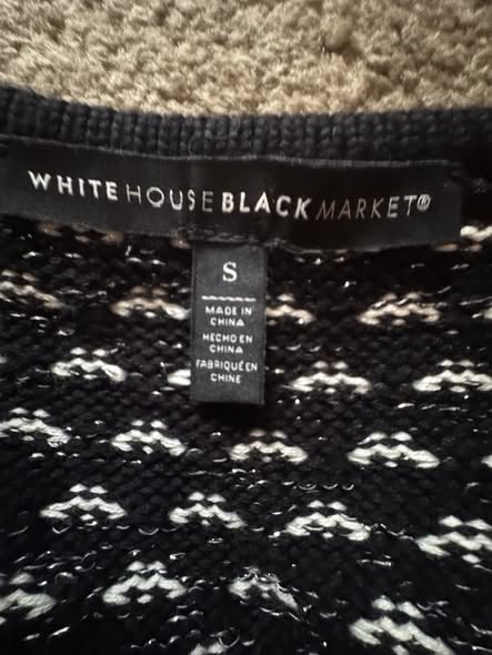 BLACK/WHITE SWEATER SIZE S
