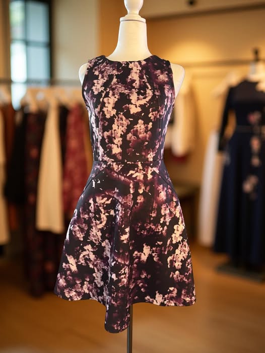 JENNIFER LOPEZ FLORAL DRESS SIZE 4