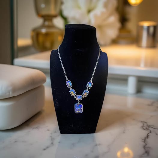 BLUE OIL SPILL NECKLACE