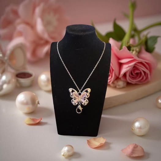 PINK BUTTERFLY LANYARD - Beauty&Beyond
