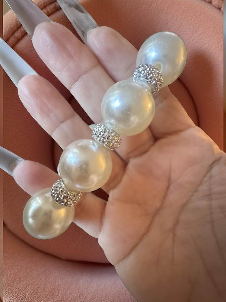 LARGE PEARL STRETCHY BRACELET