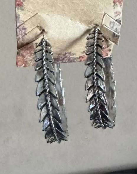 SILVER FEATHER HOOPS