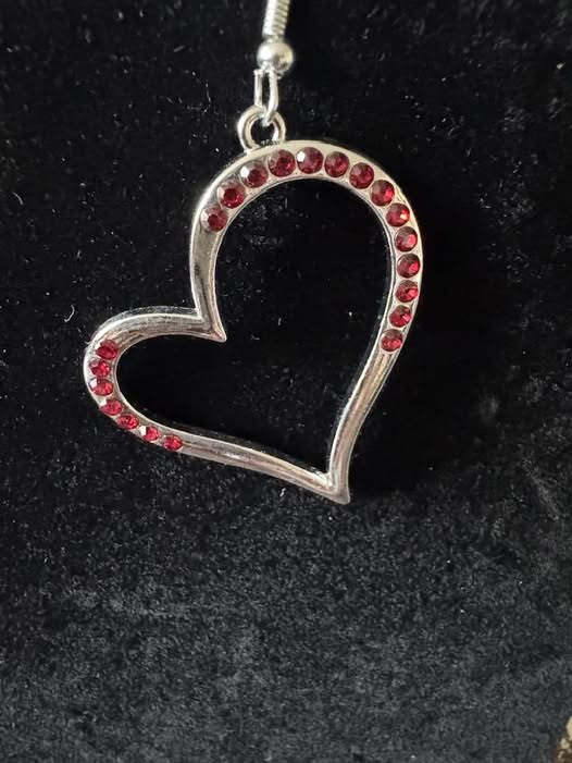 RED RHINESTONE HEART EARRINGS