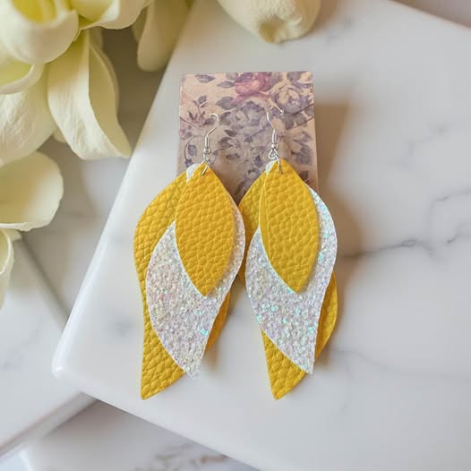 LEATHER YELLOW/MERMAID EARRINGS
