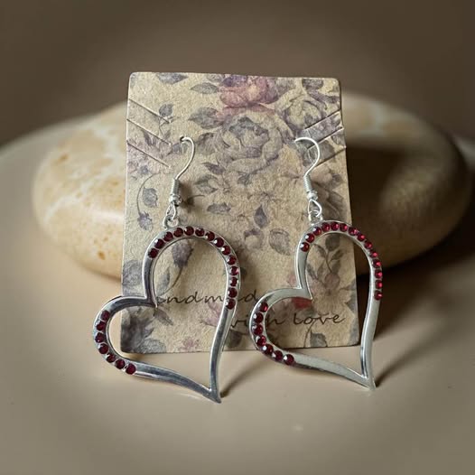 RED RHINESTONE HEART EARRINGS