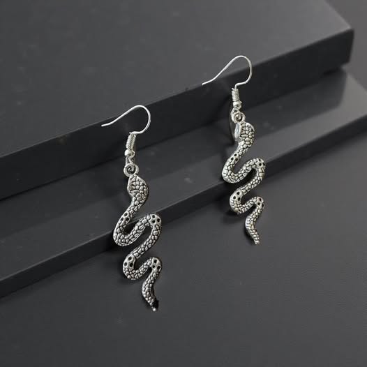 SNAKE EARRINGS