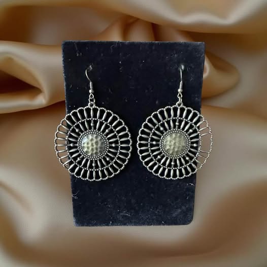BRASS HAMMERED CENTER EARRINGS