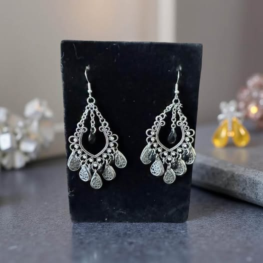 ANTIQUE DANGLERS - Beauty&Beyond