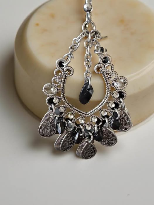 ANTIQUE DANGLERS - Beauty&Beyond