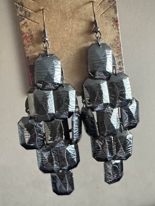 DARK SILVER DANGLERS - Beauty&Beyond