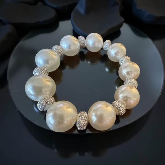 LARGE PEARL STRETCHY BRACELET
