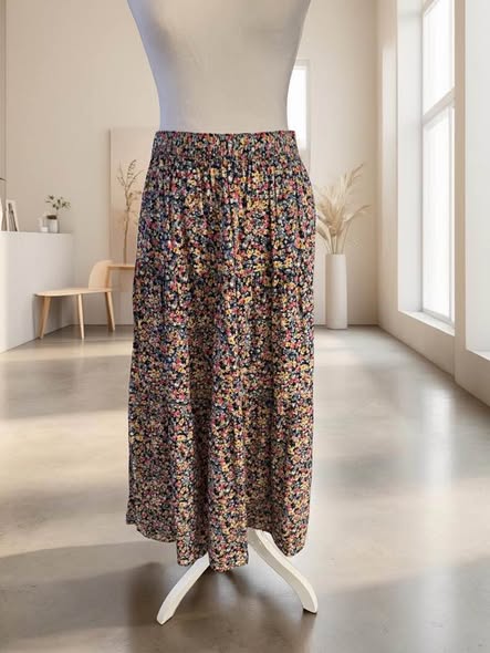 Old Navy Floral Maxi Skirt – Size Medium
