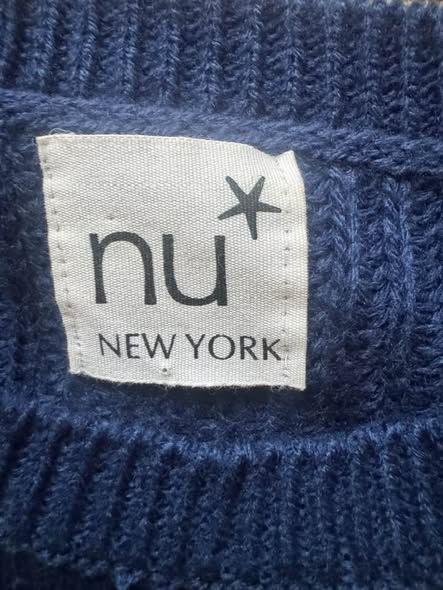 BLUE CROP SWEATER SIZE S - Beauty&Beyond