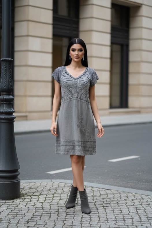 EMBROIDERED DRESS SIZE M - Beauty&Beyond