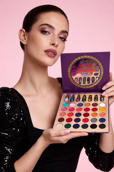 Queen Eyeshadow Palette - Beauty&Beyond