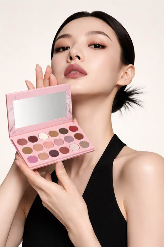 Blossom 18 Color Eyeshadow Palette - Beauty&Beyond