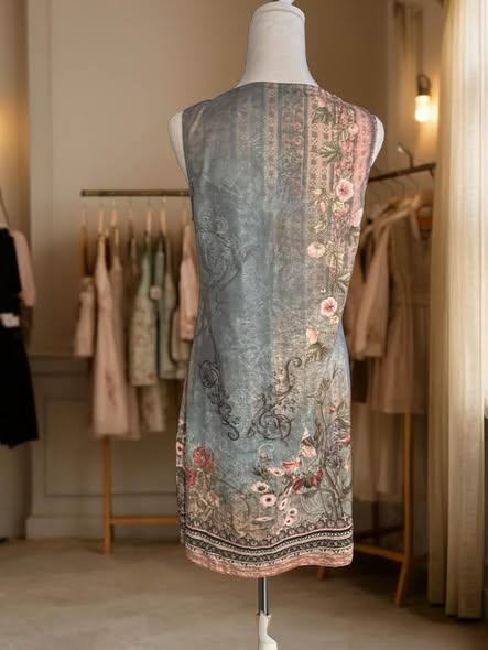Nora Cora Sleeveless Floral Dress – Size S