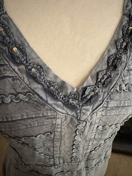 EMBROIDERED DRESS SIZE M - Beauty&Beyond