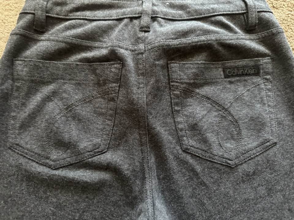 Calvin Klein Jeans Women's Gray Stretch Skinny Pants Size 28 Mid Rise Career Casual Size 4