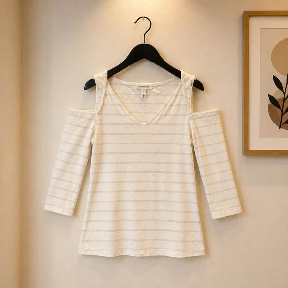 White House Black Market Women's Small Cold Shoulder Top White Gray Striped Twist Front Stretch