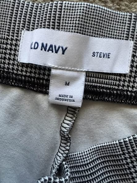 Old Navy Stevie Women's Gray Plaid Ankle Pants Size M Stretch Slim Career Dress Pants