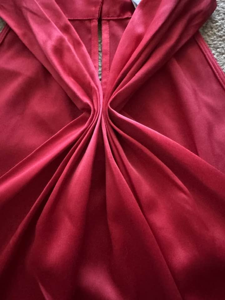 Ann Taylor Petites 12P Women's Red Satin Twist Neck Sleeveless Blouse NWT Elegant Top