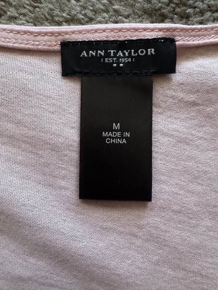 Ann Taylor Women's Pink Sleeveless Embellished Scoop Neck Knit Top Size M
